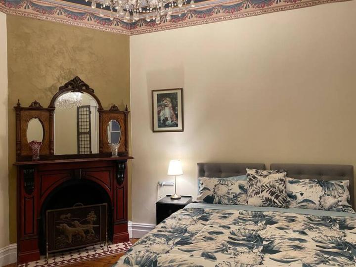 The Mayfair, 4 -bed rooms accommodation Daylesford
