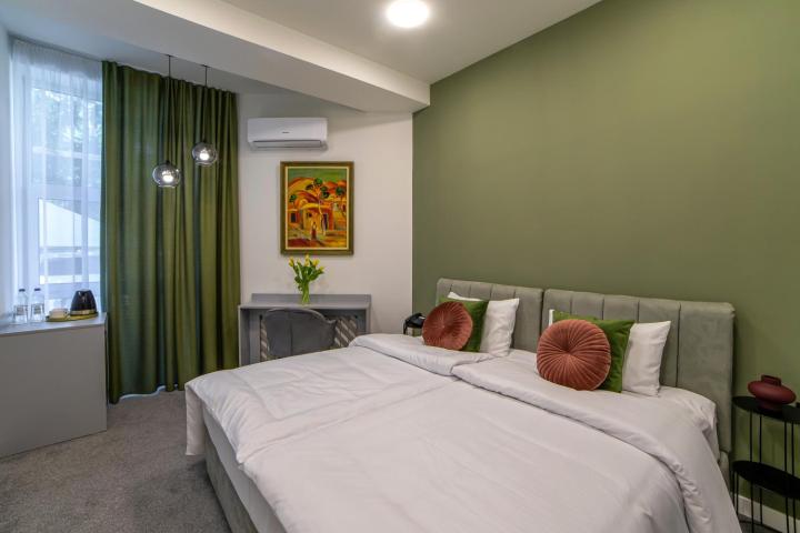 Aurora Hotel By Benefice