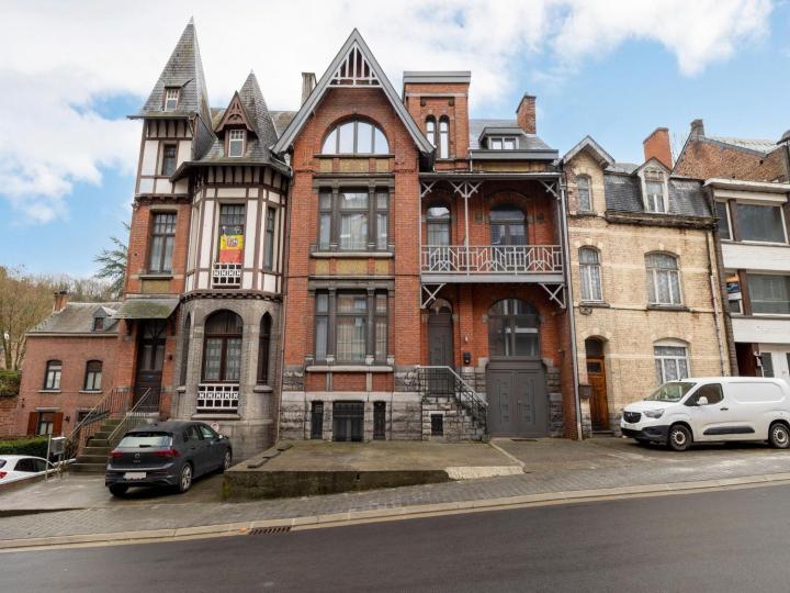 Beautiful holiday home in Dinant with garden