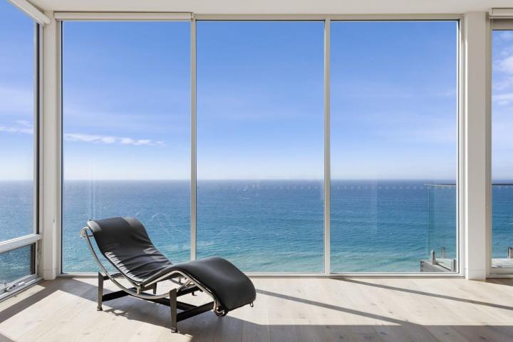 Southpoint -Brand new home, oceanfront views