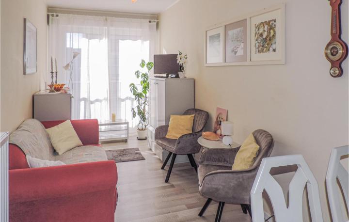 Awesome home in Oostende with 2 Bedrooms and WiFi