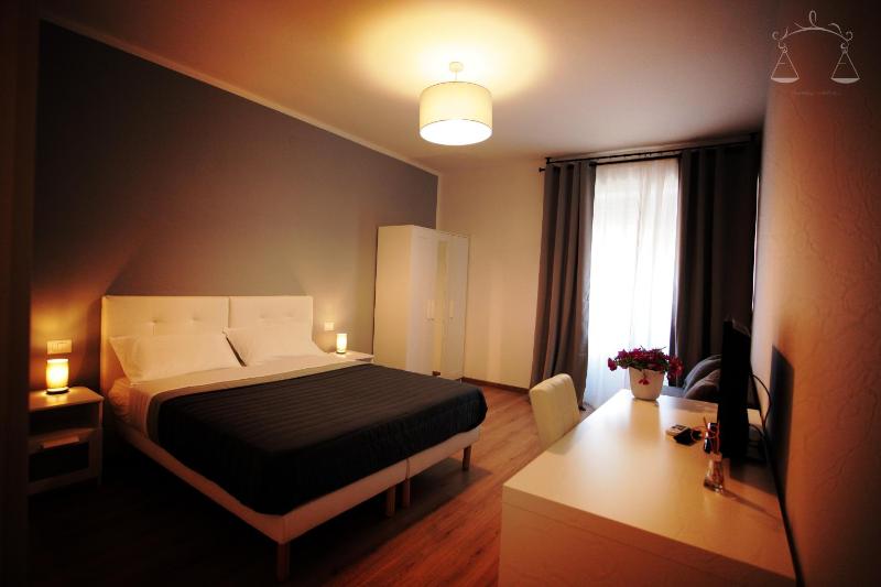 La Libra Rooms a Cagliari - Camere con vista città
