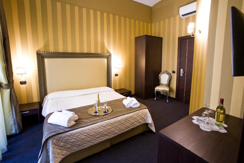 Nice Rome Holiday — отель в Риме, Италия