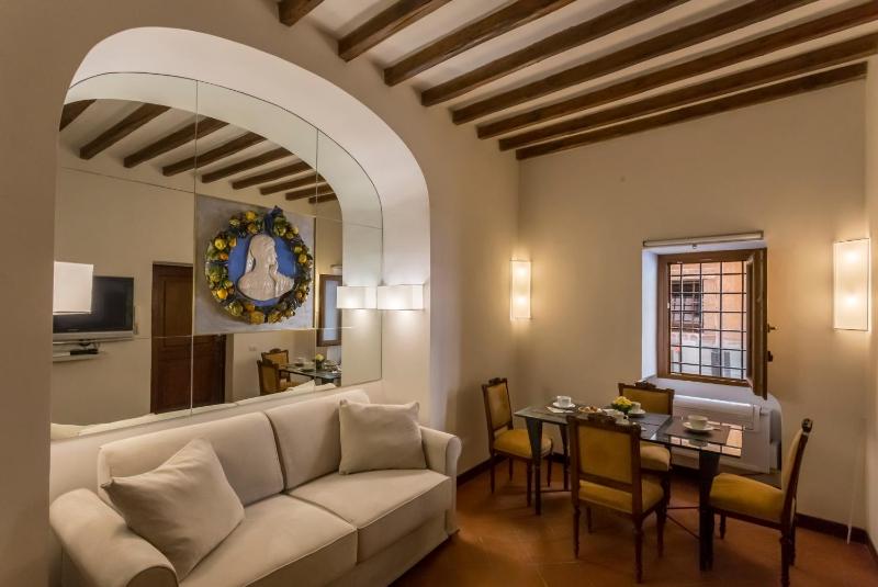 Navona apartment — отель с удобствами в Риме