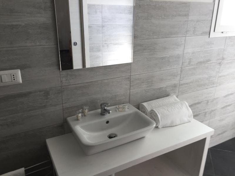 Guest House Suite a Olbia - Lussuosa Suite Aeroportuale