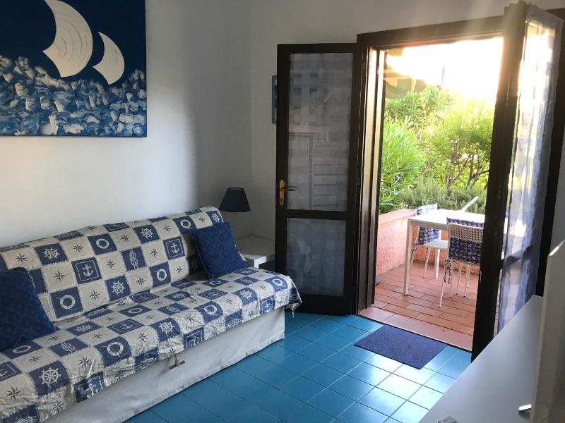 Residenza Mediterranea a Cannigione - Relax Vista Giardino