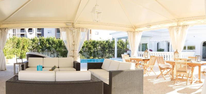White House a Olbia - Lussuosa struttura con piscina