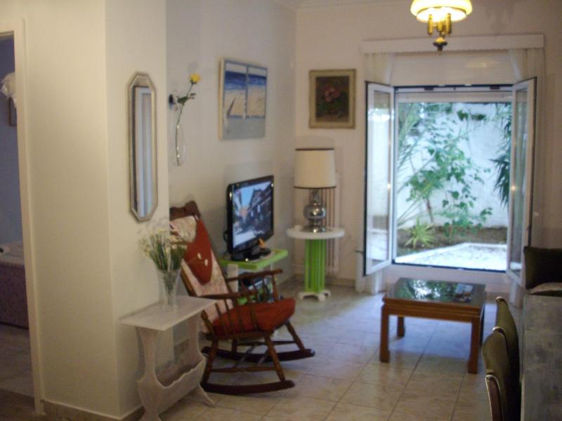 Lilly's Appartments — отель с удобным расположением в Афины