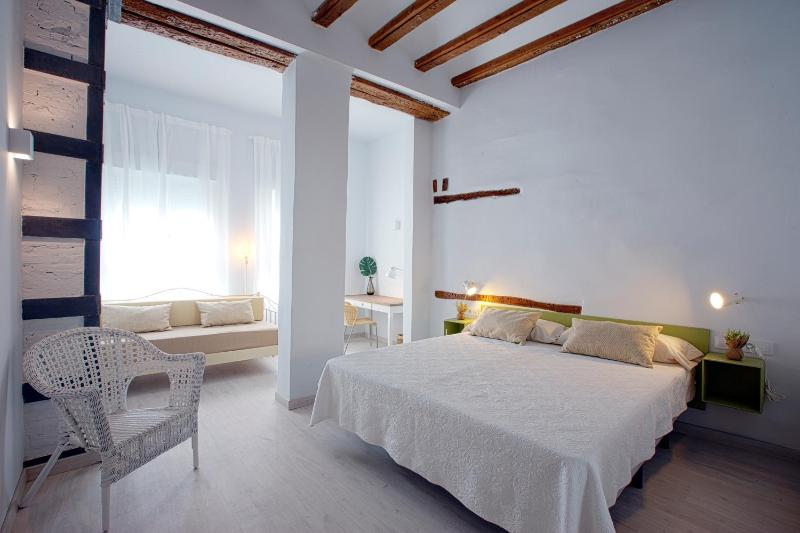 OttoH Charm Stay — отель в Валенсии, Испания