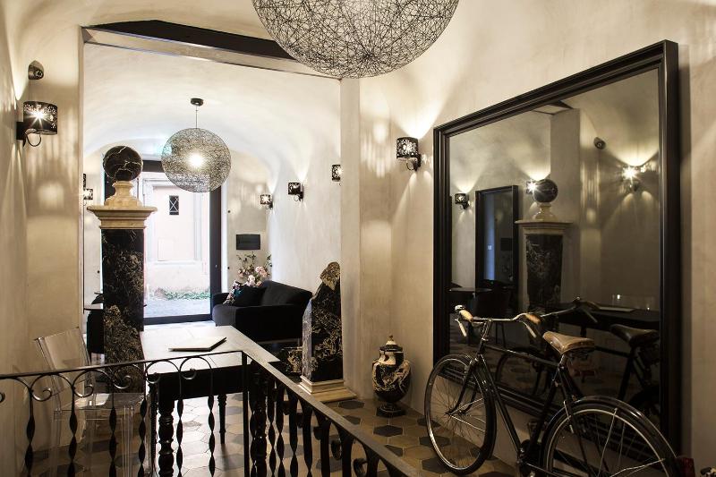 Цены на Casa de' Coronari Suites в Риме