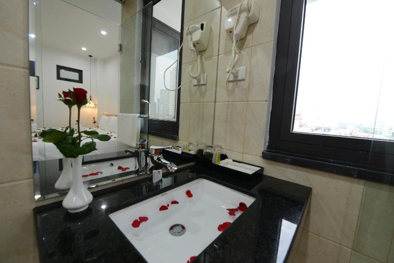 Blue Hanoi Inn City Hotel — забронировать отель в Ханое