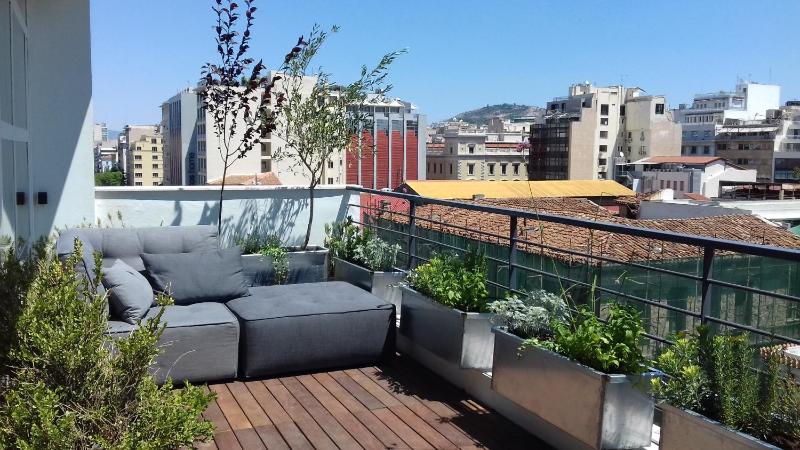 Hidesign Athens Art Loft Penthouse Acropolis View — комфортный отель в Афины