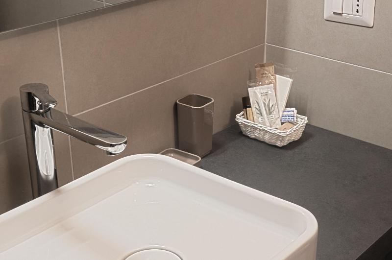 Four Rooms Guesthouse a Oristano - Alloggio Familiare