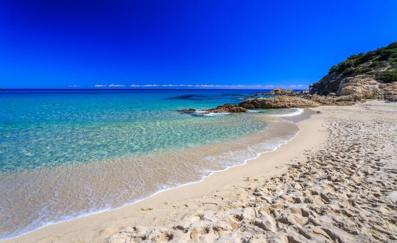 Bilocale a Cala Sinzias - Romantico Rifugio Vista Mare
