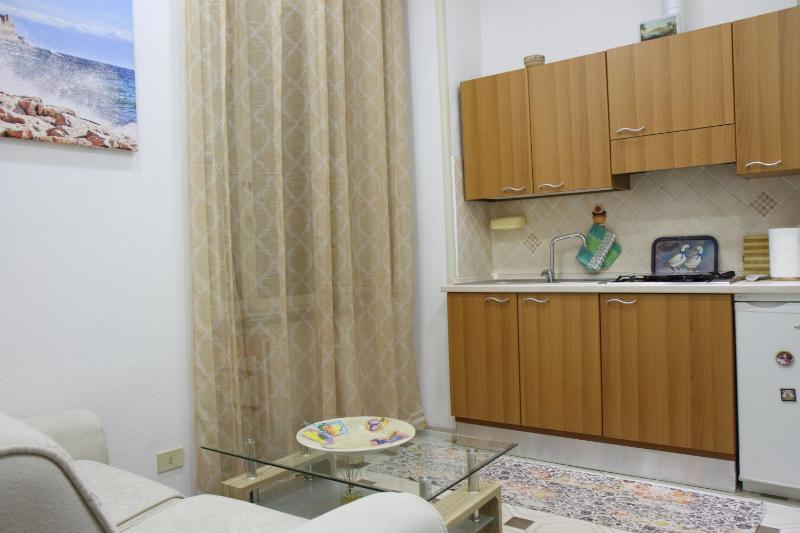 Цены на Fira's home в Неаполе