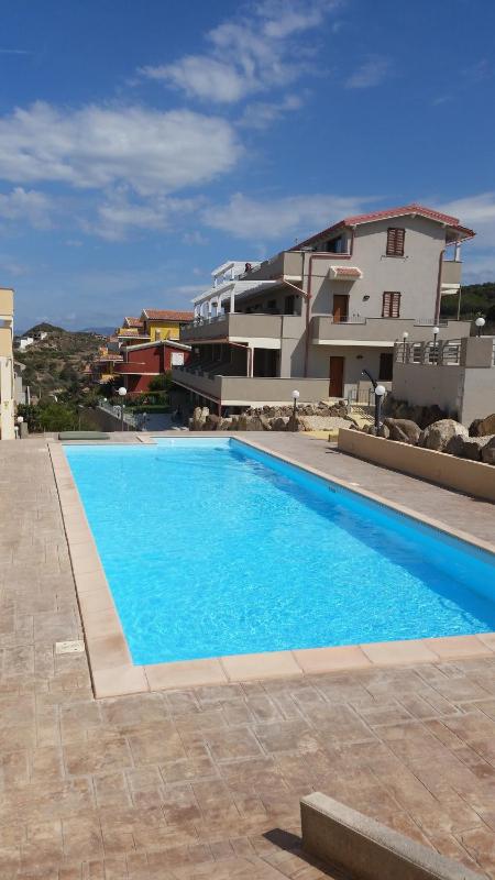Paradiso a Castelsardo - Appartamento con Piscina