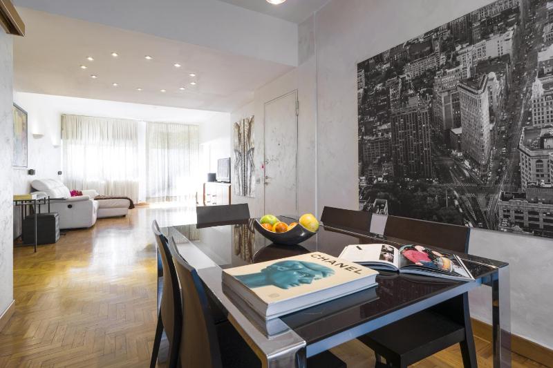FieraMilano 3BR Apartment — комфортный отель в Милане