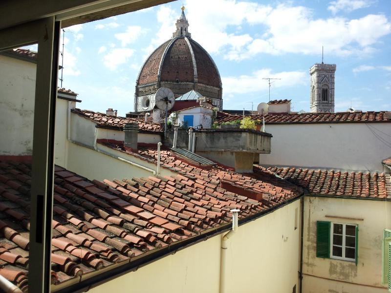 Appartamento Duomo — отель с удобствами в Флоренции