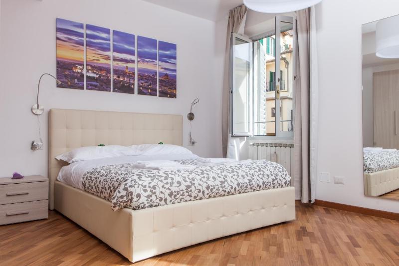 Le Tre Lune Suites — отель с удобствами в Флоренции