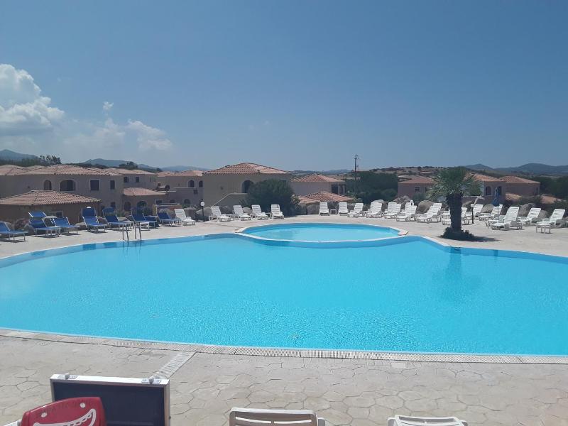 Sardinia Beach Apartments - Lussuosi Alloggi Vicino al Mare