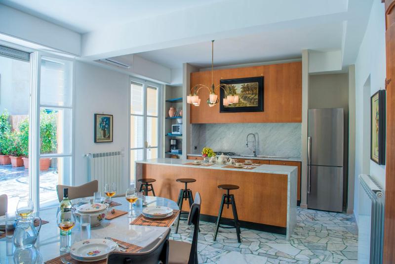 Mamo Florence - La Galerie Luxury Apartment — отель с удобным расположением в Флоренции
