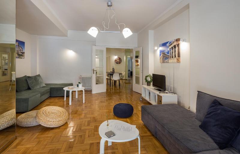 Elite Downtown Central 5th Floor Apartment — отель в Афины, Греция