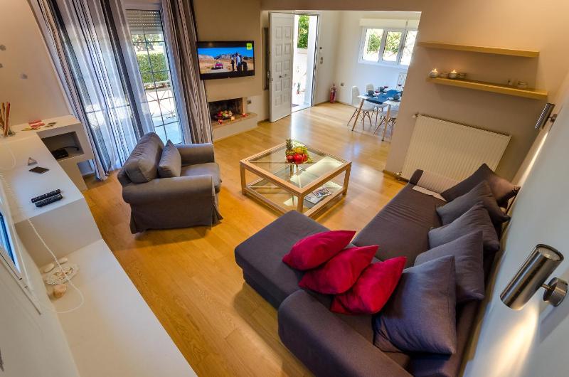 Цены на Aquarius - Glyfada detached house в Афины