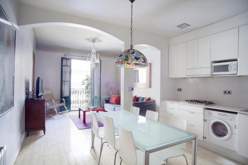 ApartEasy - Authentic Family Apartment — отзывы гостей и цены