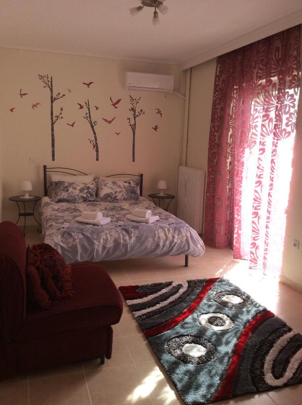 Цены на Sunny apartment в Афины