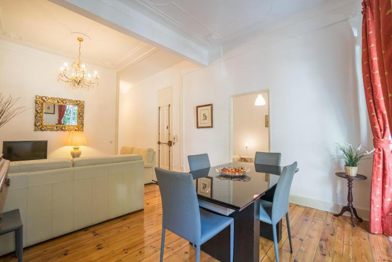Campo Pequeno 3bdr Apartment — отель с удобствами в Лиссабоне