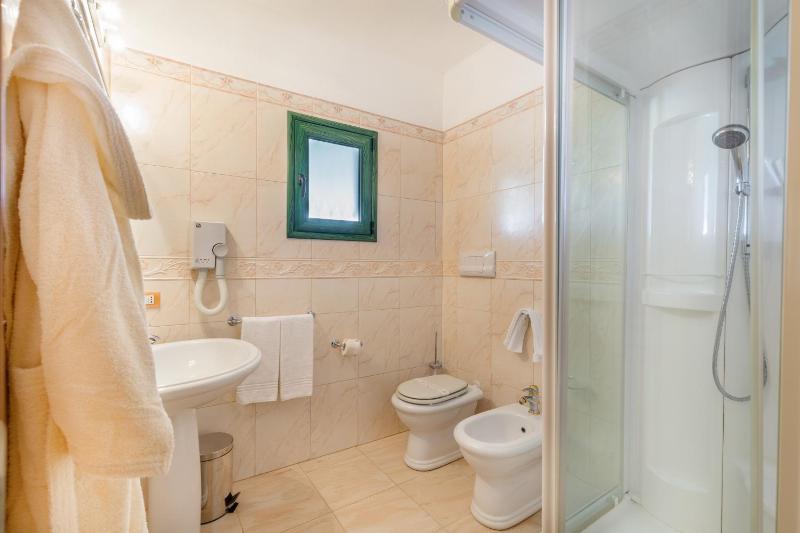 Hotel Maria Rosaria a Orosei - Moderno hotel sul mare