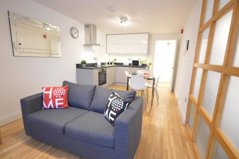 4A Soho Studios 4th floor by Indigo Flats — отель с удобным расположением в Лондоне