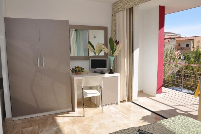 Gil's Hotel a Olbia - Accogliente hotel familiare in centro