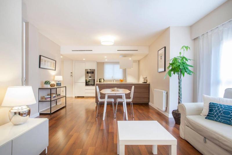 Hi Valencia Apartments - Jorge Juan — комфортный отель в Валенсии