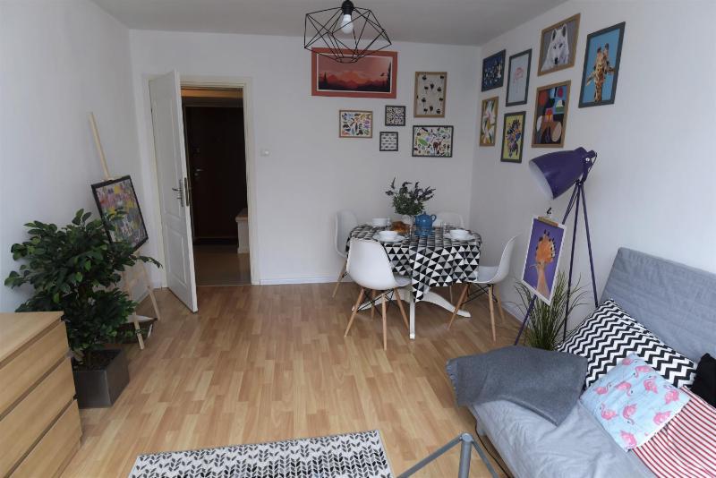 Hello Warsaw! Calm Artistic City Center Apartment — отзывы гостей и цены