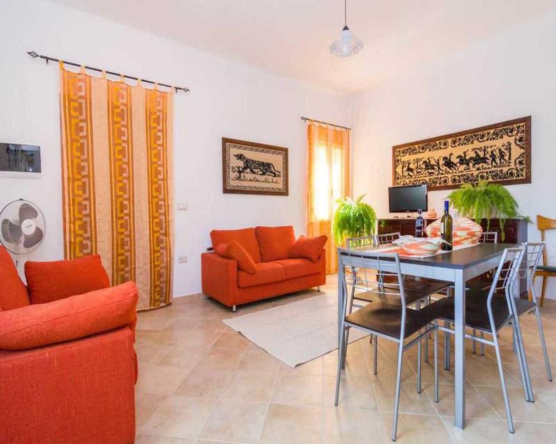 Fra il Verde e l'Azzurro a Oristano - Spaziosa Casa Vacanze