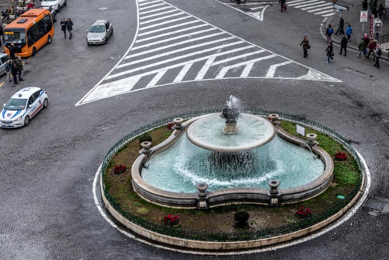 Appartamento sul Teatro San Carlo — отель с удобным расположением в Неаполе
