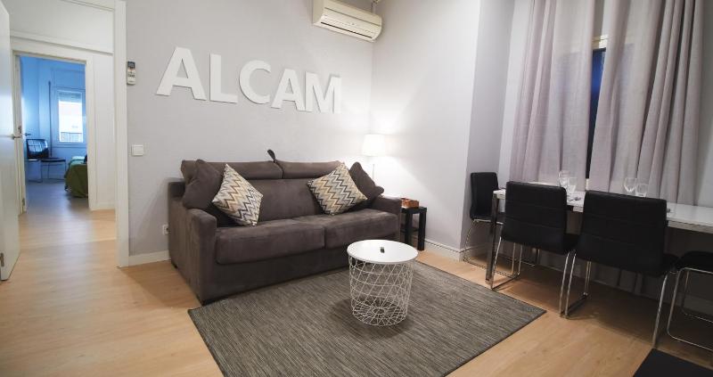 Цены на Alcam Valencia II в Барселоне