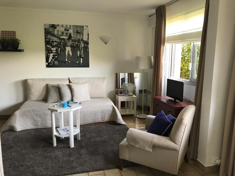 Цены на Saint-Tropez - Studio 40 m2 в Сент-Тропезе
