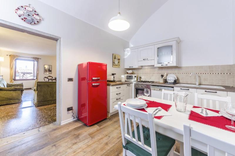 Maurizio House - near the Train Station — забронировать отель в Венеции