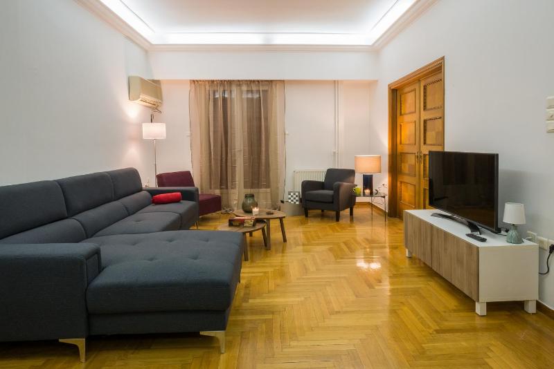 Capricorn - Luxurious apartment in Kolonaki — отель с удобствами в Афины