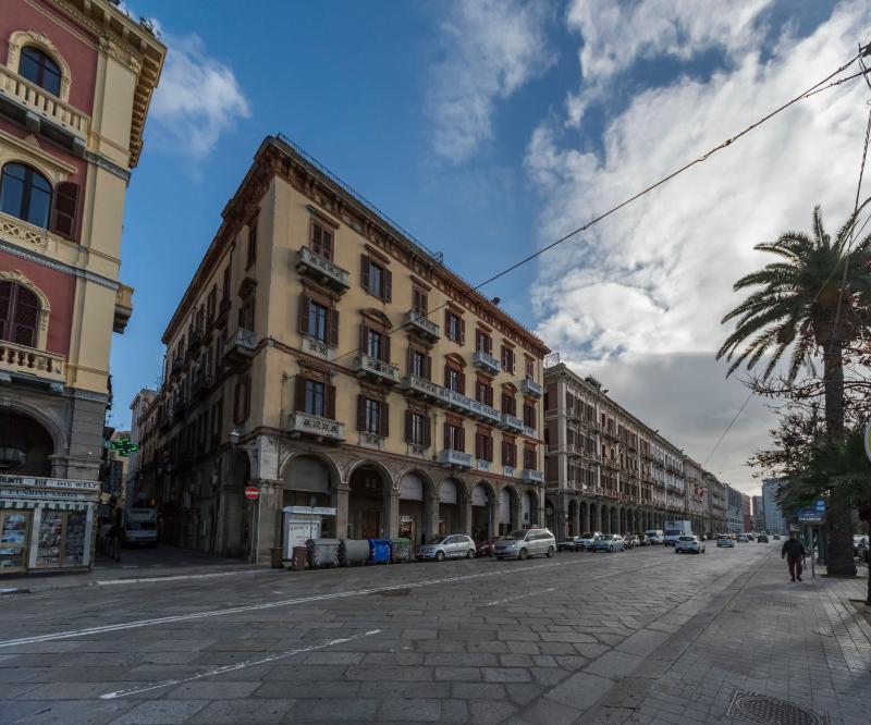 Relais del Porto a Cagliari - Lussuoso hotel con piscina