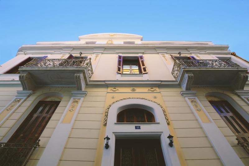 Цены на Central Apartments in Psiri - Athens в Афины