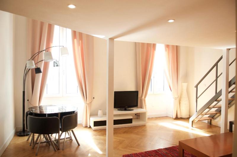 AzurAppart Elegant Studio Centre — забронировать отель в Николь