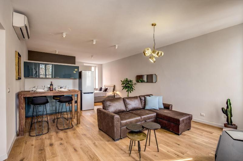 Цены на Sant'eiligio loft campo di fiori в Риме