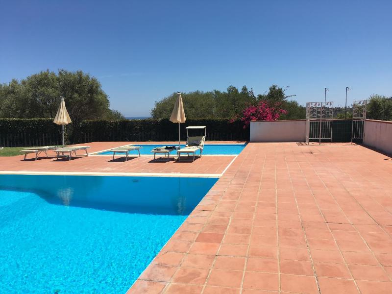 Colle Maiorca a Budoni - Panoramico apt. con piscina