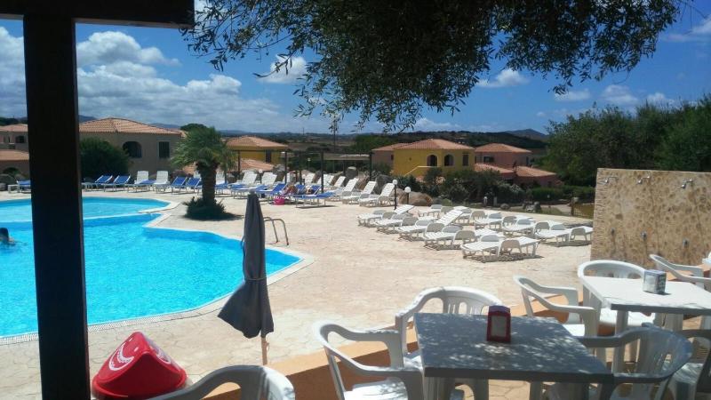 Vignola Mare ad Aglientu - Lussuoso Appartamento con Piscina