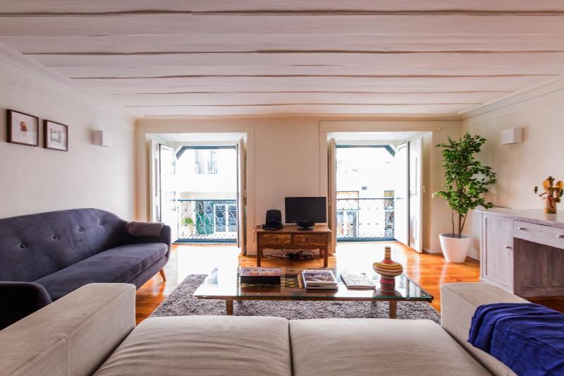 Цены на Rua Sao Bento Apartment в Лиссабоне