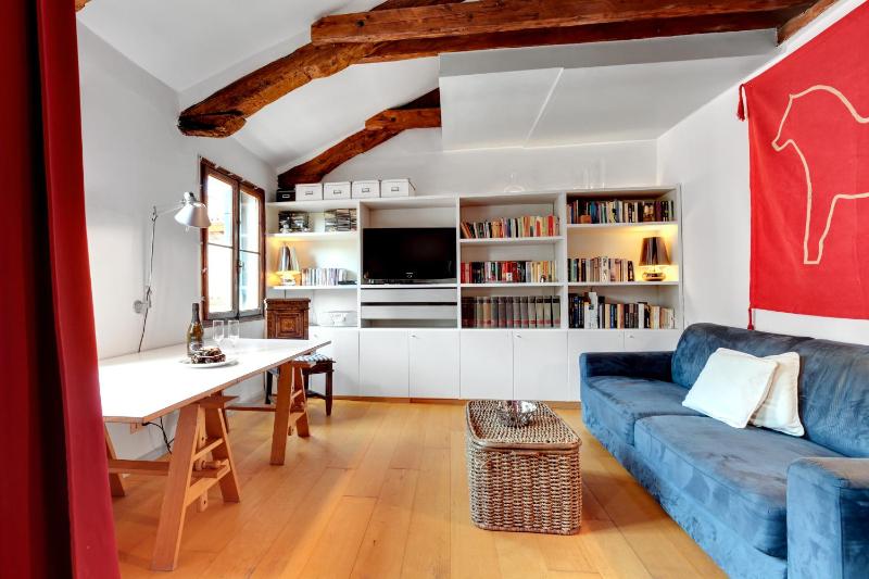 Bragora Smoochy Attic In Venice — забронировать отель в Венеции