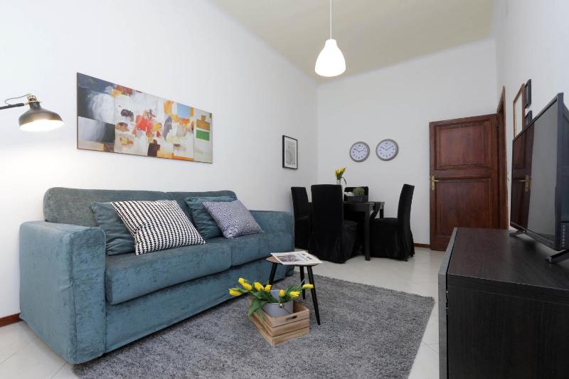 Central San Lorenzo Apartment — отель в Риме, Италия